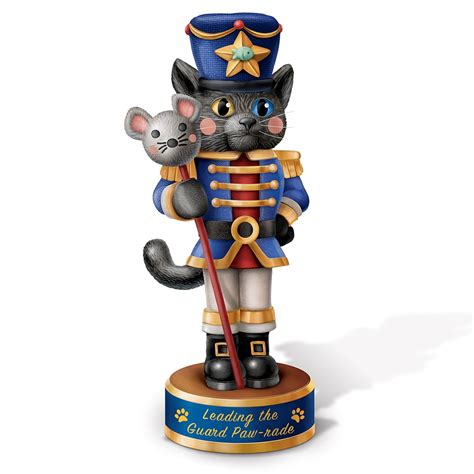 The Bradford Exchange Leading The Guard Paw Rade Meowy Cat Nutcracker