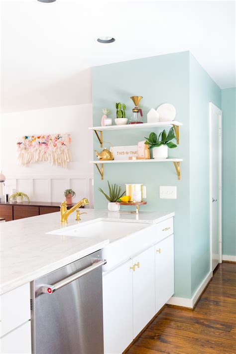 Kitchen Accent Wall / A simple way to make your space stand out is to ...