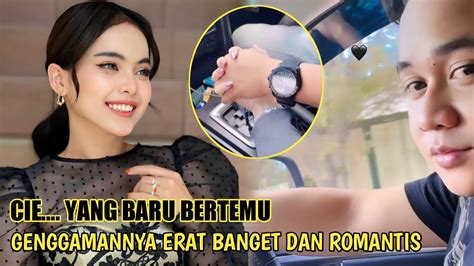 LEPAS RINDU ABD AZIZ PEGANG ERAT TANGAN PUTRI ISNARI DENGAN PENUH