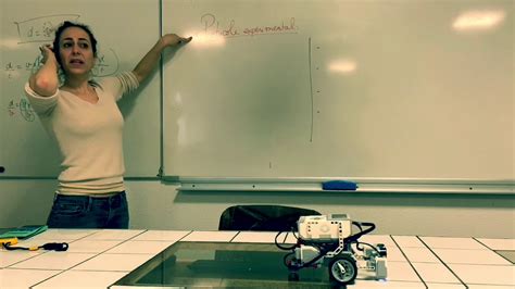 Erasmus Calculer Une Vitesse Avec Le Robot Lego Ev Youtube