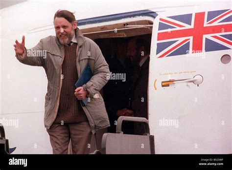 Terry Waite Nov 1991 Beirut hostage on arrival in Britain after being ...