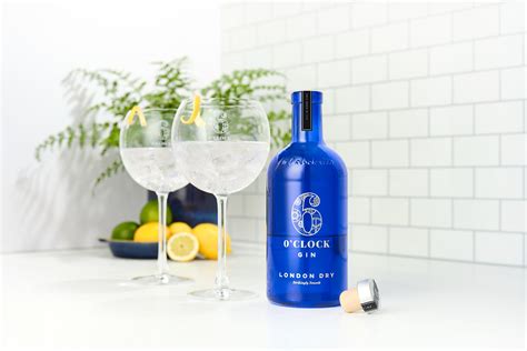 Gin And Glasses T Bundle 6 Oclock Gin