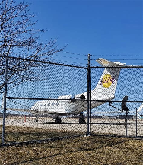 Was That Magic Johnson's Jet At The Lansing Airport This Weekend?