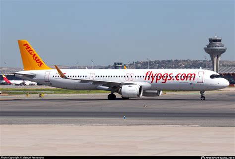 TC RBL Pegasus Airbus A321 251NX Photo By Manuel Fernandez ID 1526818