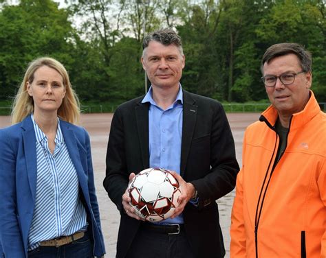 Sportvereine in Neuss brauchen weitere Kunstrasenplätze