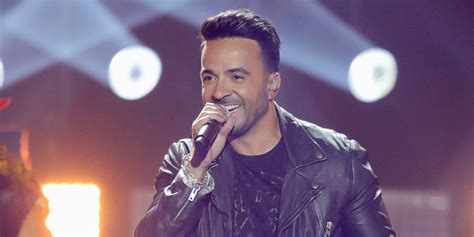 Luis Fonsi: ‘Vida’ Album Stream & Download – Listen Now! | Luis Fonsi ...