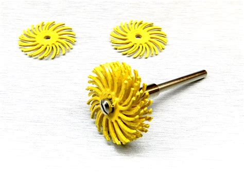 3m Radial Bristle Discs 80 Grit Yellow Bristle Brush 1 Pack If 6 And 1