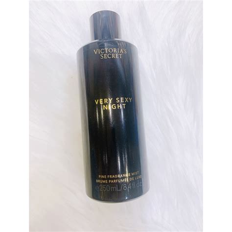 Xịt Thơm Victorias Secret Very Sexy Night Fragrance Mist 250ml