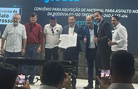 Gua Boa Contemplada Asfalto Para Rodovia Municipal V Deo Semana