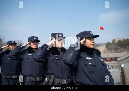 210307 BEIJING le 7 mars 2021 des membres de la police féminine