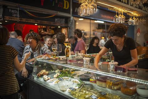 Mercado De Tirso De Molina Gastro Mercado En Madrid Guía Repsol