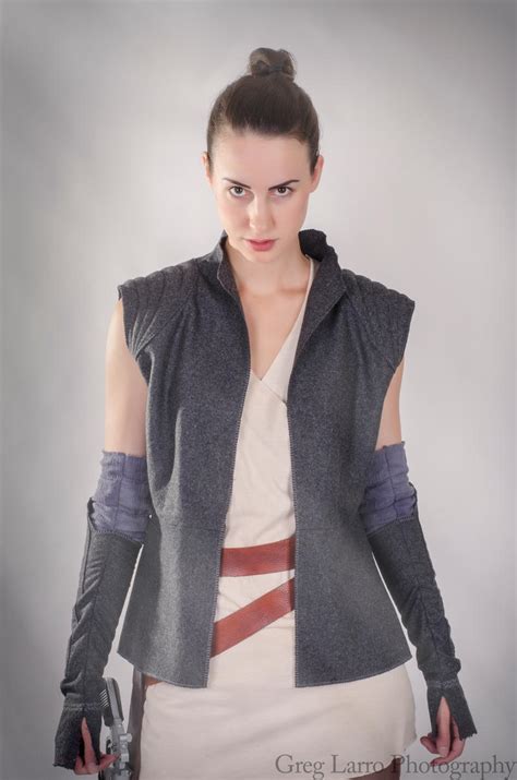 The 30 Best Rey Skywalker Cosplays We've Ever Seen (Most Beautiful ...