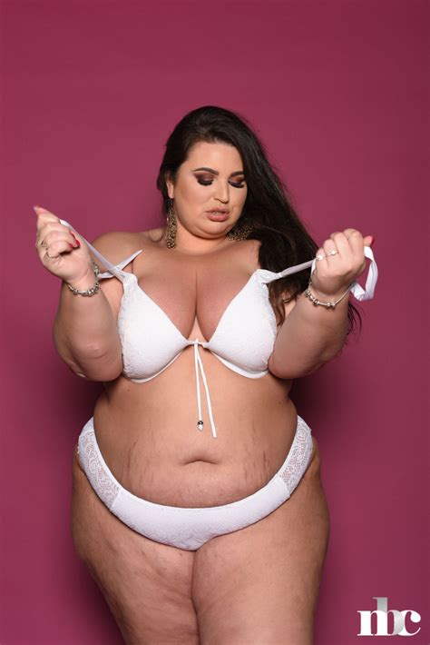 Fatty With A Massive Ass Yazmin Fox Flaunts Her Natural Tits In A Solo