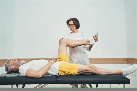 10 Surprising Reasons Why Your Hip Might Be Hurting - HealthPrep.com