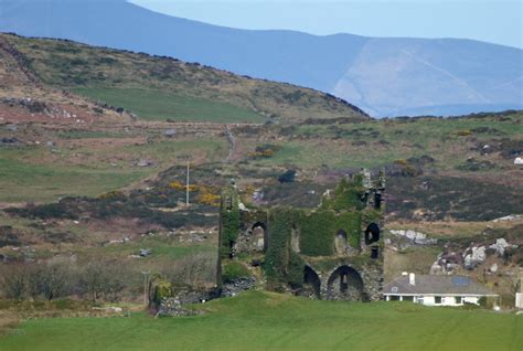 Ballycarbery Castle Ruins Of Ballycarbery Castle In Cahers Flickr