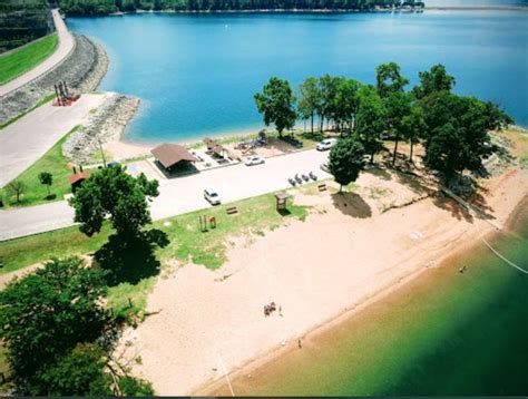 These Gorgeous Beaches In Arkansas Are A Caribbean Paradise