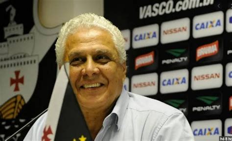 Morre Aos Anos Roberto Dinamite O Maior Dolo Do Vasco Da Gama