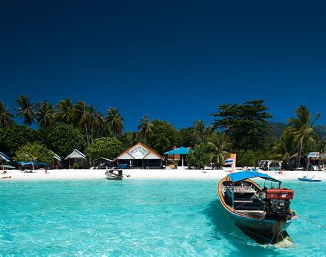 Pattaya Beach, Thailand. - World Travel