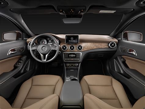 2017 Mercedes-Benz GLA-Class: 112 Interior Photos | U.S. News