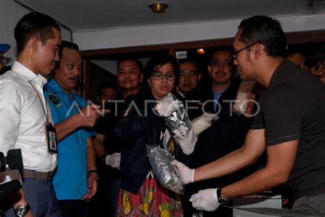 PENGGEREBEKAN NARKOBA ANTARA Foto