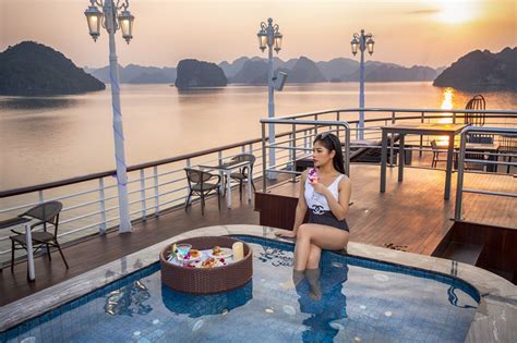 The Role Of Halong Bay Cruise Overnight In Vietnam Tours