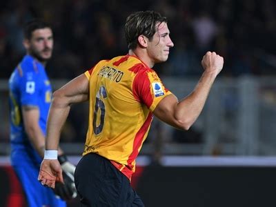 Fede Baschirotto Lecce Perfil Del Jugador Ceroacero Es