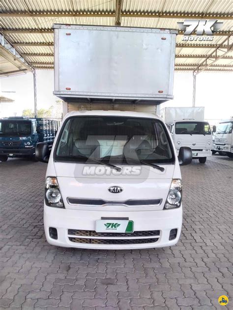 Utilitarios Kia motors Bongo k 2500 2014 215842 à venda Caminhões e