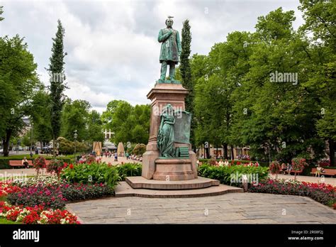 The 1885 Statue of Johan Ludvig Runeberg is a statue dedicated to the Finland-Swedish author ...