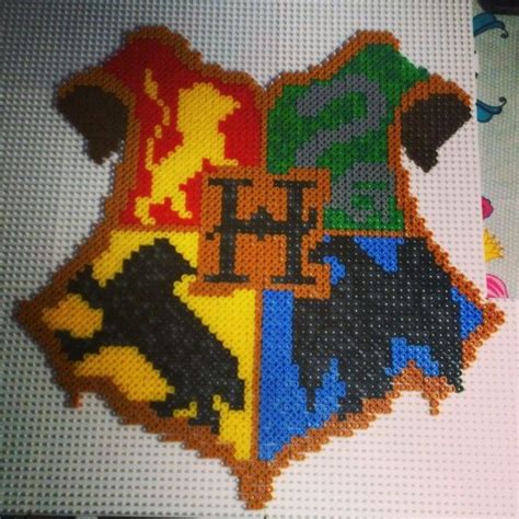 Hogwarts Crest Perler Beads Pattern