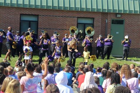 Ravens Caravan Visits Cecil County Ahead Of Season Opener News