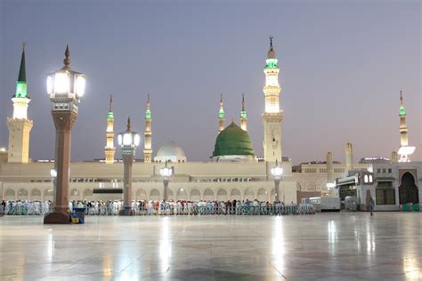 Kisah Berdirinya Masjid Nabawi Yang Dibangun Rasulullah Saw