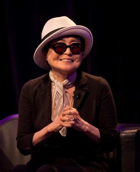 Yoko One Net Worth 2022 Early Life Husband Quotes And More Updates