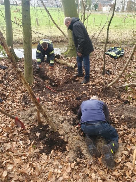 Hund Aus Notlage Befreit Einsatzbericht Dinslaken