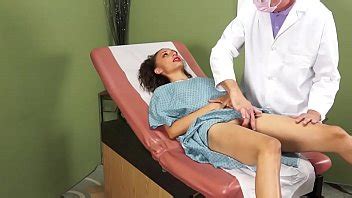 Gyno Girl follada por el doctor en la clínica médica XVIDEOS
