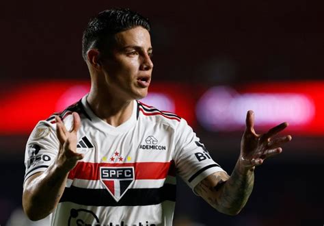 Cicinho Diz Que James Rodr Guez Usou O Spfc