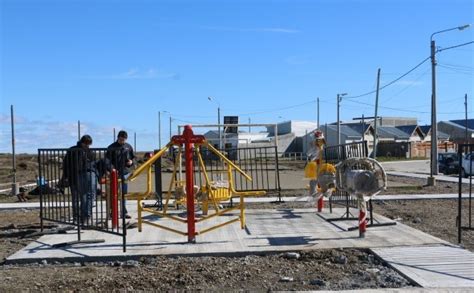 El Municipio avanza con los trabajos en la plaza temática de Chacra IV