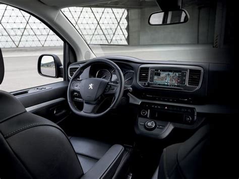 Peugeot Traveller Price in UAE, Images, Specs & Features