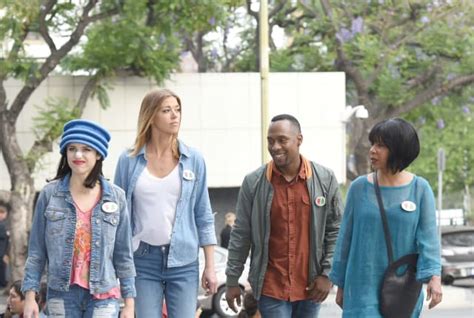 Watch The Orville Season 1 Episode 7 Online - TV Fanatic