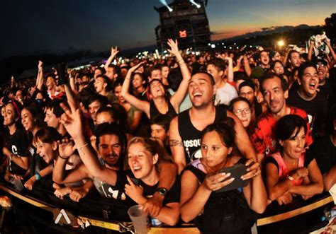 El Rock Pisa Fuerte Este Verano Cosquin Rock El Y De