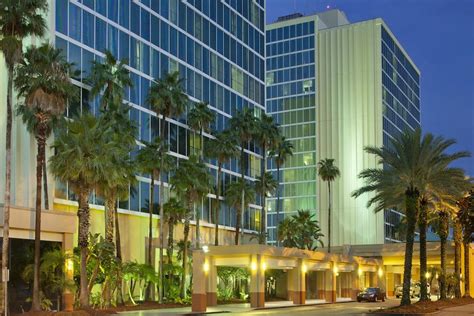 Doubletree By Hilton At The Entrance To Universal Orlando Apart