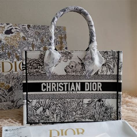 Christian Dior Dior ディオール ブックトートの通販 By Omer S Shop｜クリスチャンディオールならラクマ