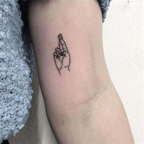 Ideas De Tattoos En Tatuajes Tatuajes Minimalistas Disenos De