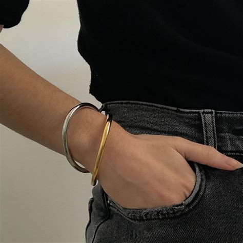 Pulseras De Acero Oro Y Plata One Piece Silver Gold Bangle Bracelets