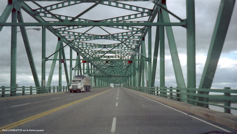 Laviolette Bridge (Trois-Rivières/Bécancour, 1967) | Structurae