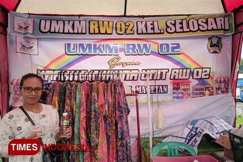 Stand UMKM Ikut Semarakkan Festival Plaza Ndoyo Tus Magetan TIMES