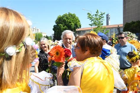 MILHARES DE FAMALICENSES SAÍRAM À RUA PARA ASSISTIR À BATALHA DAS