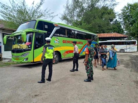 Jumlah Penumpang Di Terminal Arya Wiraraja Sumenep Naik Persen