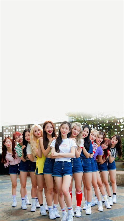 Loona Lockscreen Vivi Yves Jinsoul Miembros De Loona Fondo De Pantalla