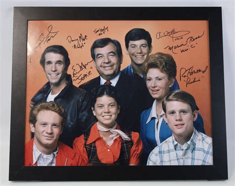 At Auction Happy Days Cast Signed Photograph