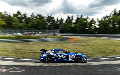 Ring Racing beim 6h Rennen auf dem Podium ADAC RAVENOL 24h Nürburgring